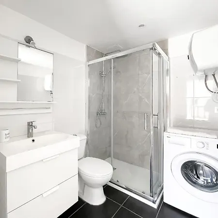 Central House Apartment *