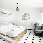 Appartement House